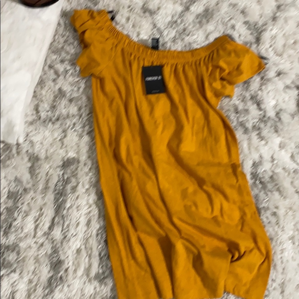 Small forever 21 dress with tag